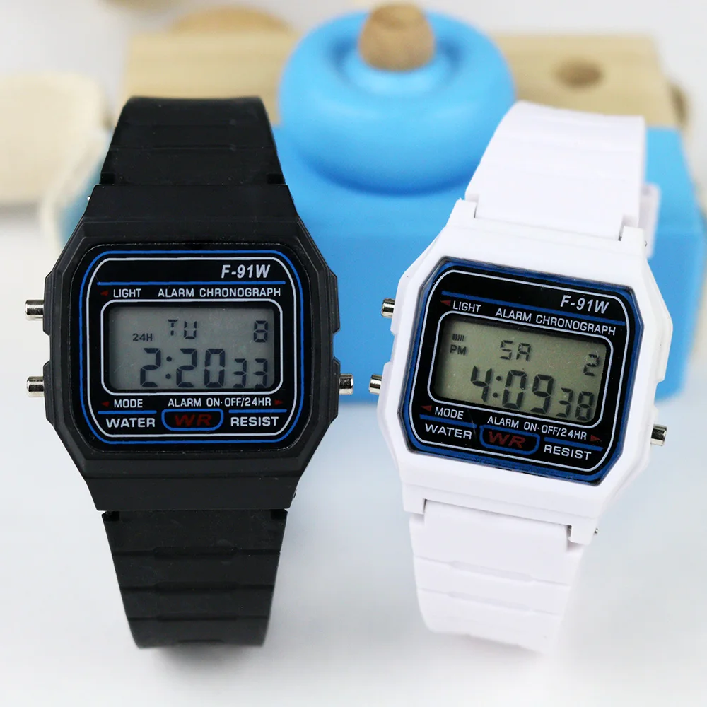 Sport LED Digital Watches Chil - مراجعة Silicone Sport Band وسعره