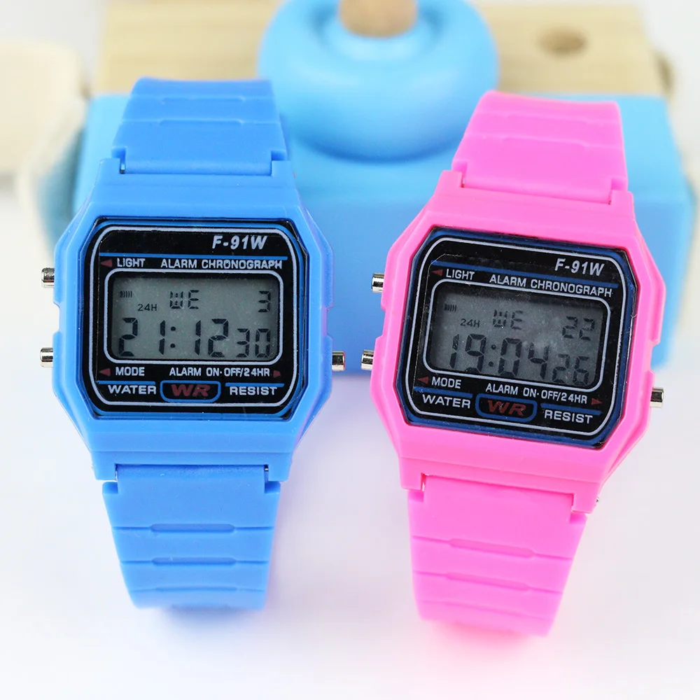 Sport LED Digital Watches Chil - مراجعة Silicone Sport Band وسعره