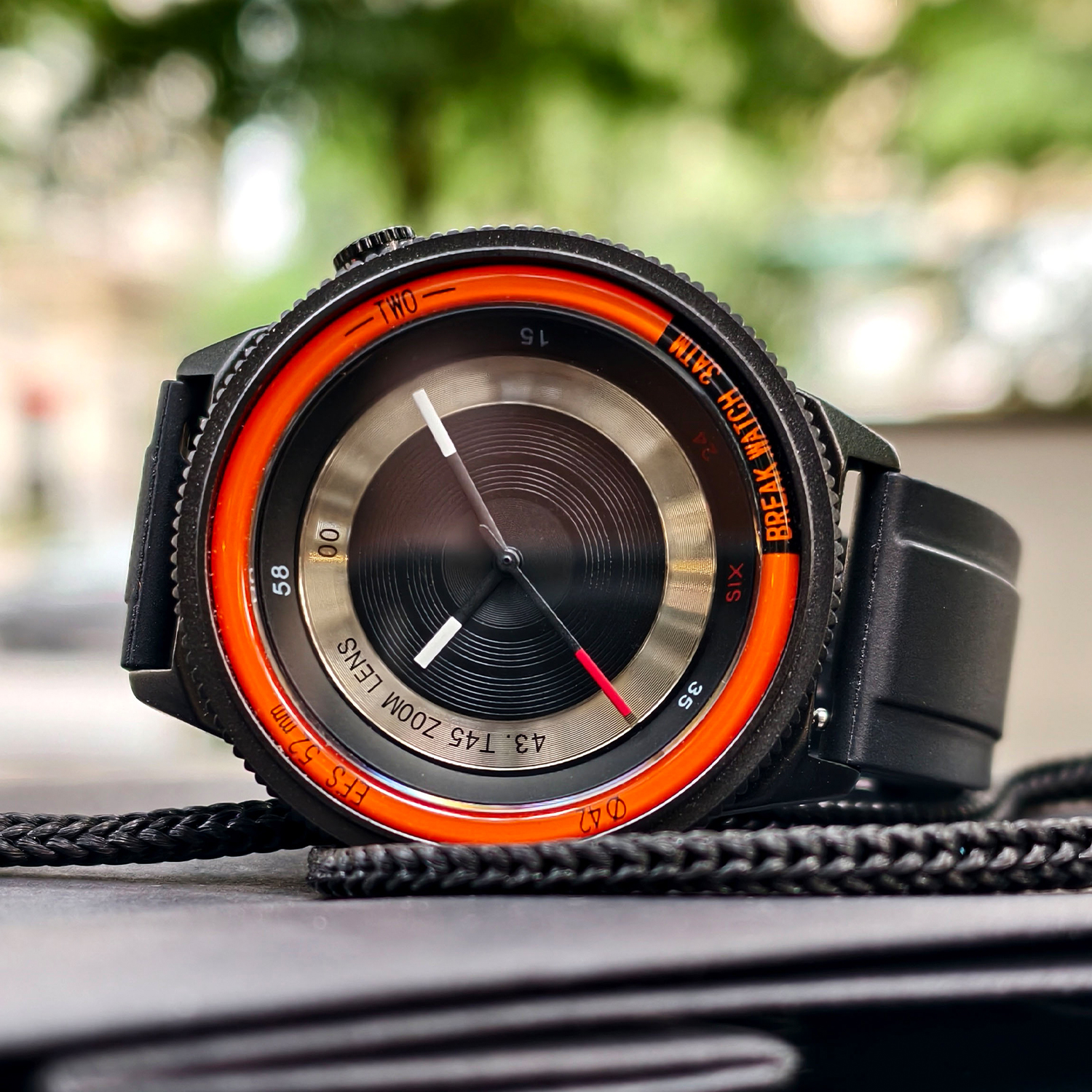 BREAK Black Camera Series Men  - مراجعة Silicone Sport Band وسعره