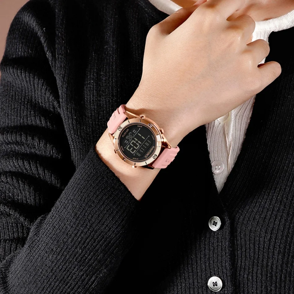NAVIFORCE Watch For Women Fash - مراجعة Silicone Sport Band وسعره